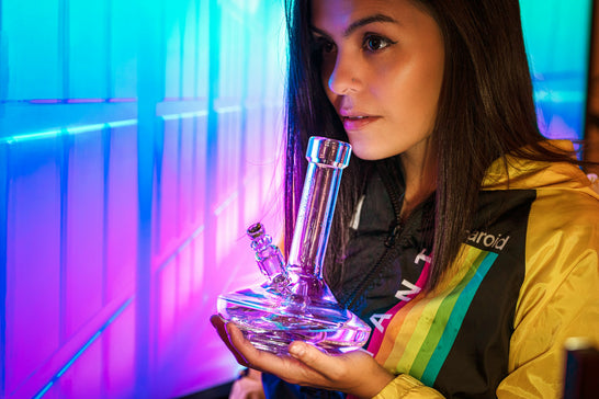 Choosing the Right Bong: A Comprehensive Guide