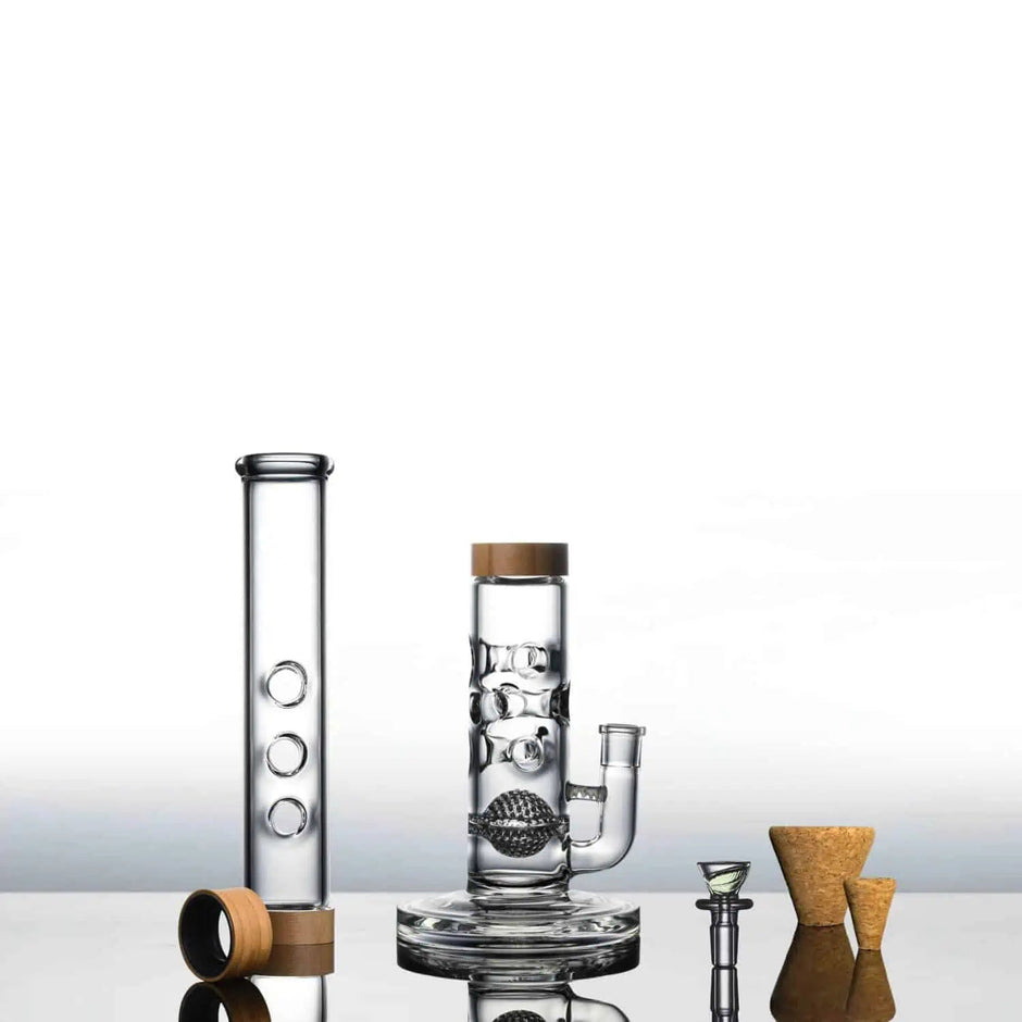 Vitae Glass 18"Swiss Sphere + Trio Origin Bong