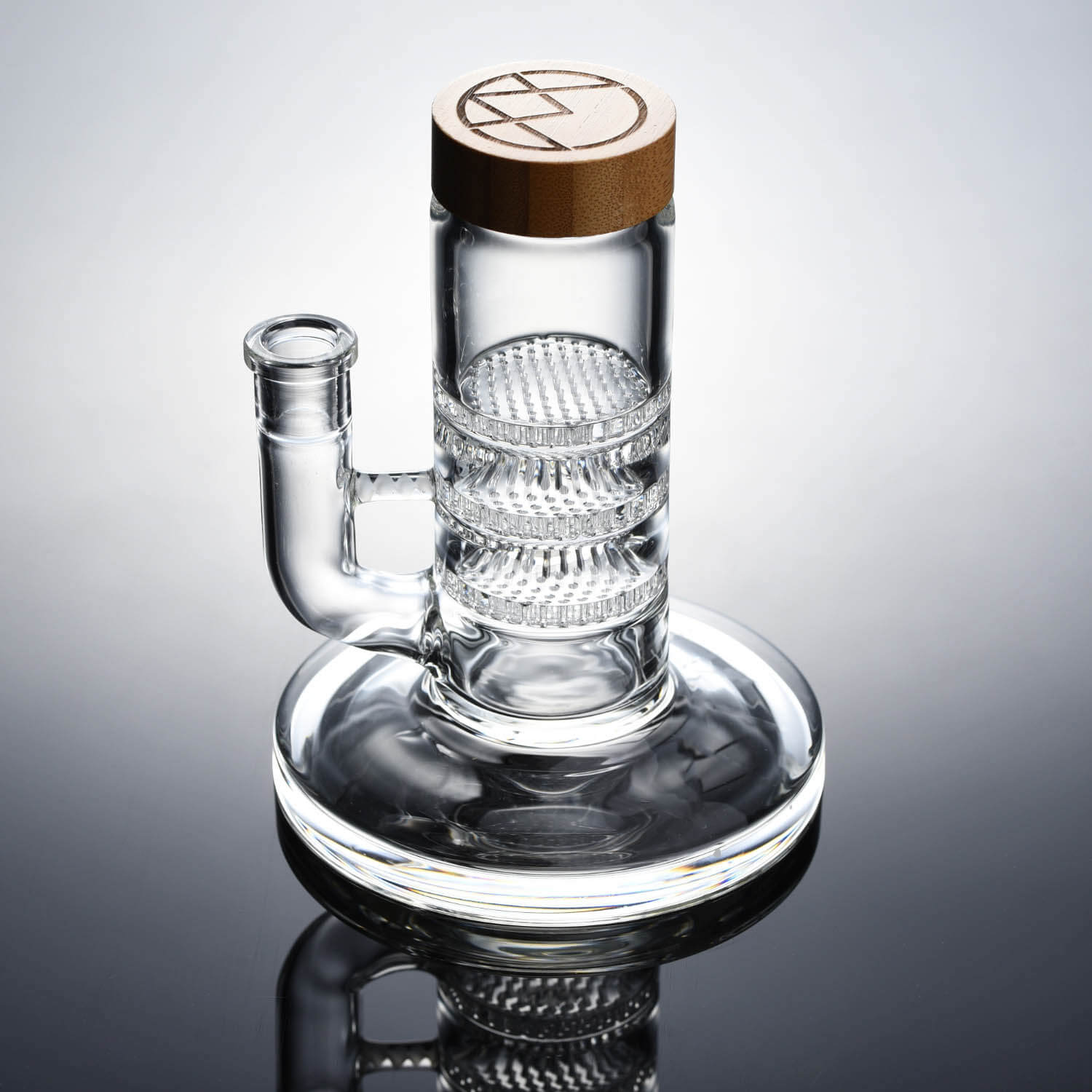 Vitae Glass  Tri-combs Base